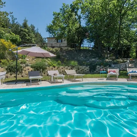 Petra Villa Acqualagna