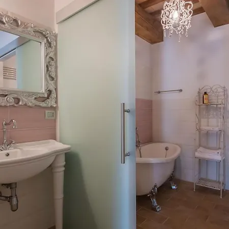 Petra 3* Acqualagna